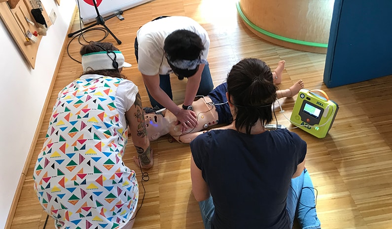 cpr kind defibrillator